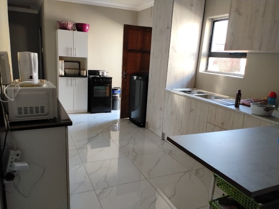 3 Bedroom Property for Sale in Kagisanong Free State